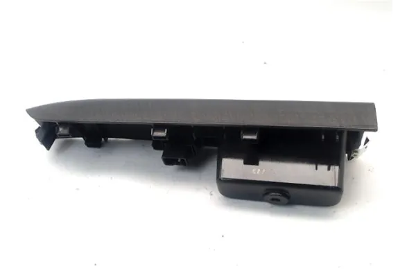 Recambio de botonera puerta delantero derecha para kia sorento (bl) 2.5 crdi referencia OEM IAM 935753E0108Y  