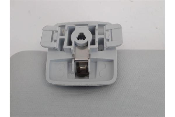Recambio de parasol derecho para peugeot 2008 1.6 hdi referencia OEM IAM 16125932PR  