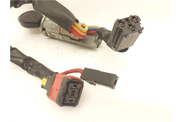 Recambio de llave para peugeot 206 1.9 d x line referencia OEM IAM 4162P0 4162NQ  Recambio de llave para peugeot 206 1.9 d x line referencia OEM IAM 4162P0 4162NQ