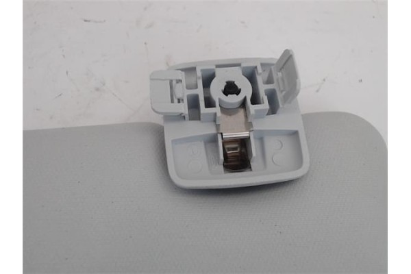 Recambio de parasol izquierdo para peugeot 2008 1.6 hdi referencia OEM IAM 16125932PR  