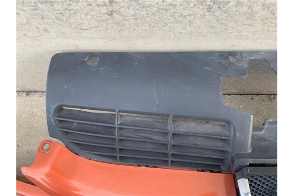 Recambio de rejilla capo para peugeot 206 referencia OEM IAM 7804H4  7804H5 , PEUGEOT