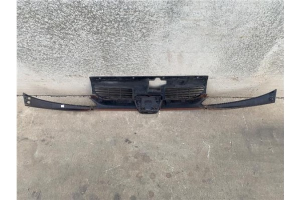 Recambio de rejilla capo para peugeot 206 referencia OEM IAM 7804H4  7804H5 , PEUGEOT