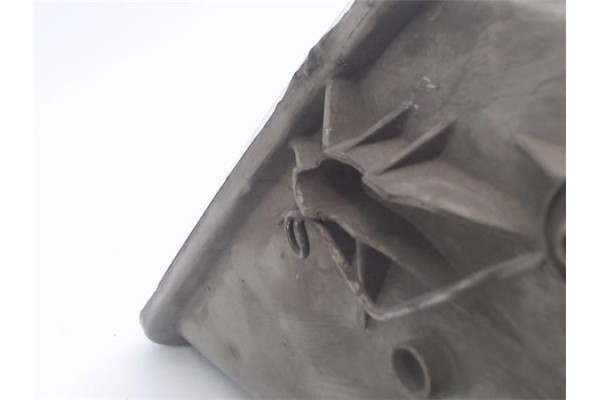 Recambio de faro delantero dcho para peugeot 309 referencia OEM IAM 620569  