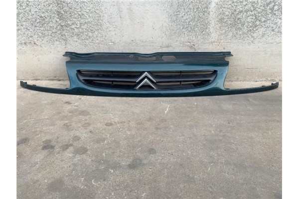 Recambio de rejilla capo para citroen saxo referencia OEM IAM 7804J3  7804F7 , CITROËN