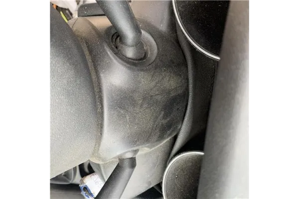 Recambio de embellecedor columna direccion para fiat punto / grande punto (199) 1.4 referencia OEM IAM 735501304 Recambio de embellecedor columna direccion para fiat punto / grande punto (199) 1.4 referencia OEM IAM 735501304