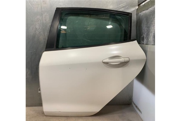 Recambio de puerta trasero izquierda para peugeot 208 1.4 active referencia OEM IAM 9671907580 5509103 