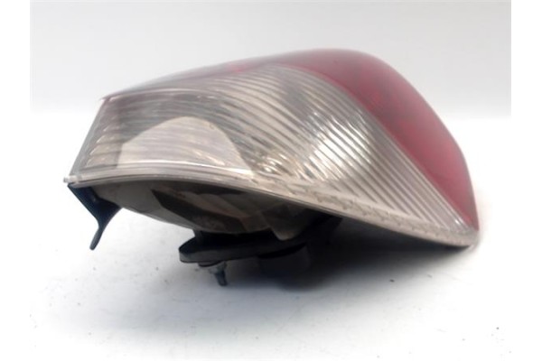 Recambio de piloto trasero izquierdo para bmw serie x3 (e83) 3.0d referencia OEM IAM 63210395810  