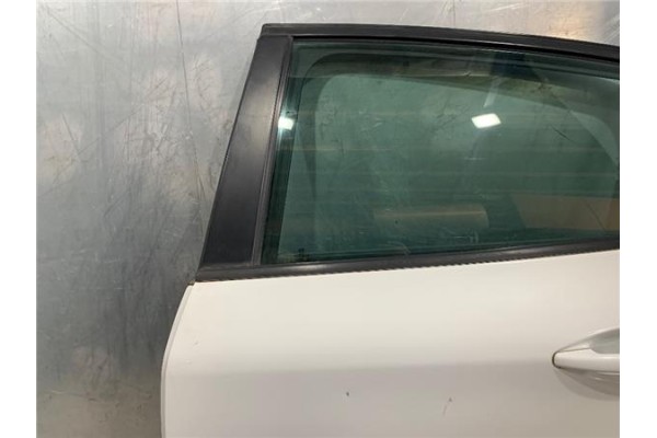 Recambio de puerta trasero izquierda para peugeot 208 1.4 active referencia OEM IAM 9671907580 5509103 