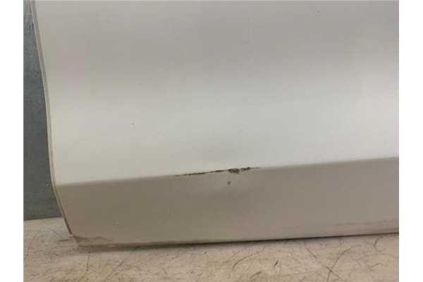 Recambio de puerta trasero izquierda para peugeot 208 1.4 active referencia OEM IAM 9671907580 5509103 