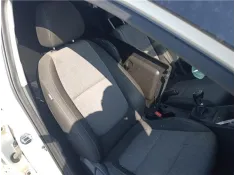 Recambio de asiento delantero derecho para kia stonic (ybcuv) 1.0 edition 7 referencia OEM IAM 88400H8080CUA  