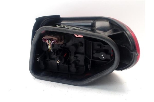 Recambio de piloto trasero izquierdo para citroen xsara berlina 2.0 hdi 90 referencia OEM IAM 6350P0  