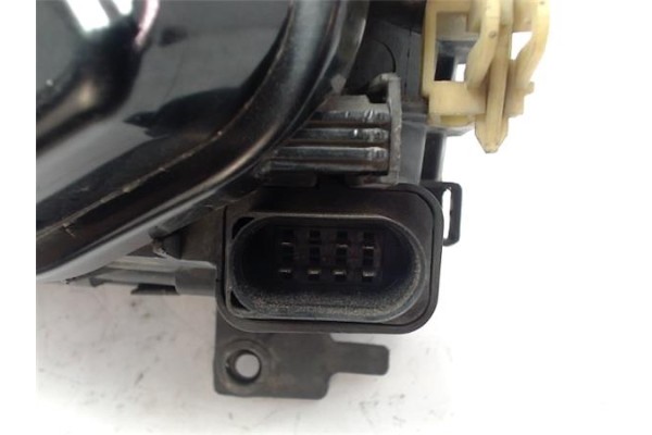 Recambio de faro delantero dcho para volkswagen polo iii berlina (6n2) referencia OEM IAM   