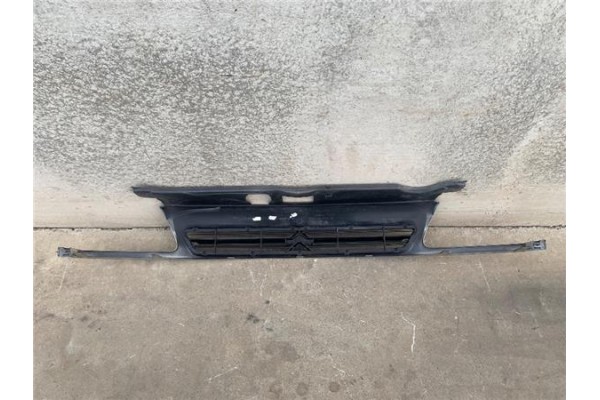Recambio de rejilla capo para citroen saxo referencia OEM IAM 7804J3  7804F7 , CITROËN