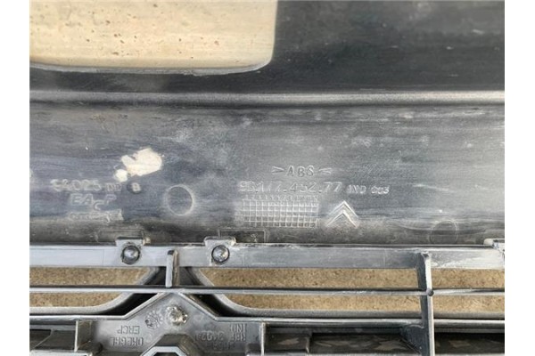 Recambio de rejilla capo para citroen saxo referencia OEM IAM 7804J3  7804F7 , CITROËN