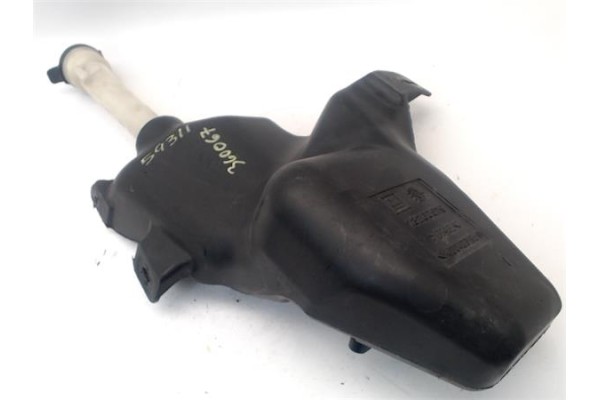 Recambio de deposito limpiaparabrisas para opel astra j 1.6 referencia OEM IAM 13361914 Recambio de deposito limpiaparabrisas para opel astra j 1.6 referencia OEM IAM 13361914