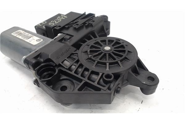 Recambio de motor elevalunas trasero derecho para volkswagen golf v plus (5m1) 2.0 tdi 16v referencia OEM IAM 5m0839402b  