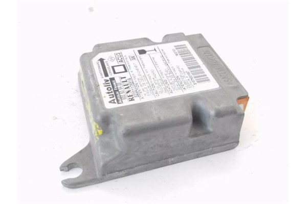Recambio de centralita airbag para renault megane i (ba0/1_) referencia OEM IAM 8200117651A 600639400 
