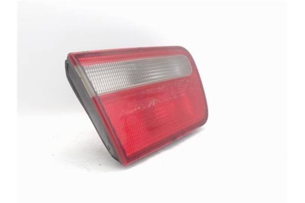 Recambio de piloto porton trasero izquierdo para honda accord berlina (cc/ce) referencia OEM IAM 23622600  