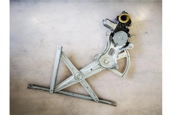 Recambio de mecanismo elevalunas delantero izquierdo para toyota corolla verso (e12) 2.0 d4d referencia OEM IAM 698200F010  