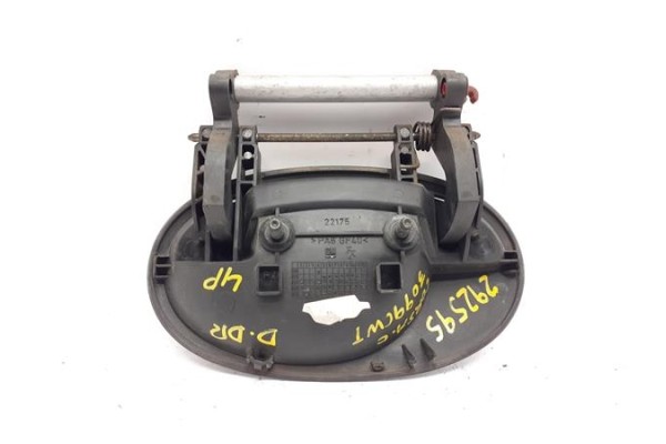 Recambio de maneta exterior delantero derecha para opel corsa c 1.3 cdti referencia OEM IAM 5138139  