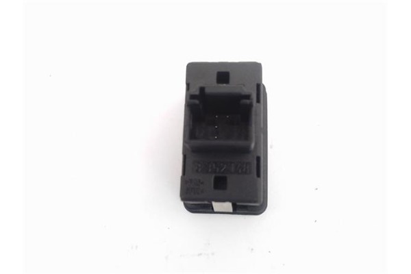 Recambio de mando elevalunas trasero izquierdo para bmw serie 7 (e32) 5.0 750il automático referencia OEM IAM 8352148  