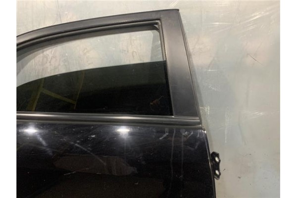 Recambio de puerta trasero derecha para kia rio (ub) 1.2 basic referencia OEM IAM 770041W210  