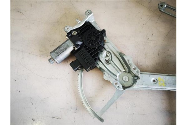 Recambio de mecanismo elevalunas delantero derecho para opel zafira a 2.0 dti 16v referencia OEM IAM 90579572  