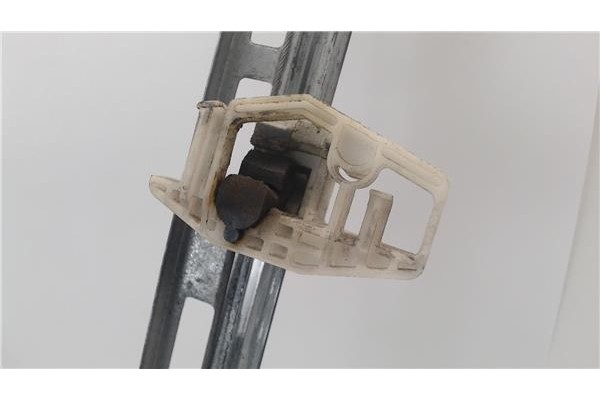 Recambio de mecanismo elevalunas delantero izquierdo para peugeot 206 referencia OEM IAM   