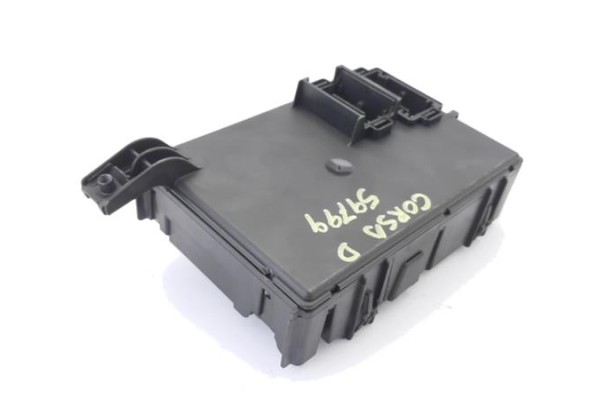 Recambio de caja fusibles/rele para opel corsa d 1.2 referencia OEM IAM 93189211  