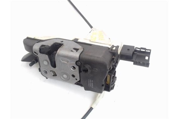 Recambio de cierre electromagnetico delantero izquierdo para peugeot partner tepee 1.6 hdi referencia OEM IAM 828418 9836252980 