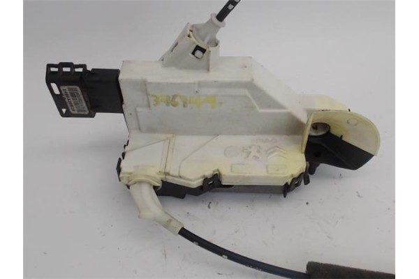 Recambio de cierre electromagnetico delantero izquierdo para peugeot partner tepee 1.6 hdi referencia OEM IAM 828418 9836252980 
