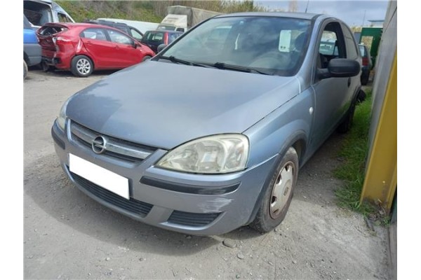 opel corsa c (2003) del año 