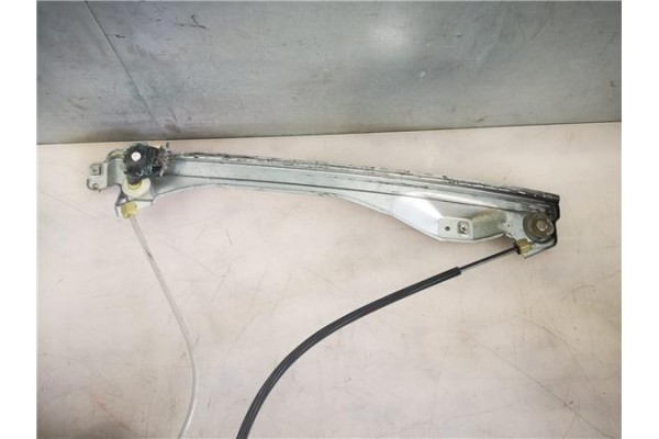 Recambio de mecanismo elevalunas delantero izquierdo para renault clio iii 1.5 dci (br17, cr17) referencia OEM IAM 8200843590  