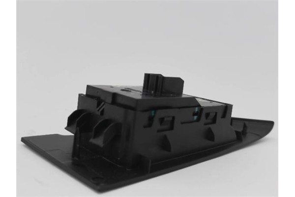 Recambio de mando elevalunas delantero izquierdo para opel astra j 1.6 referencia OEM IAM 13305011  