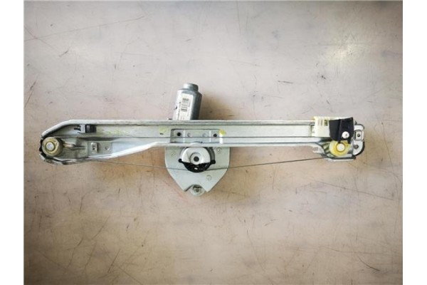 Recambio de mecanismo elevalunas trasero derecho para renault clio iii 1.5 dci (br17, cr17) referencia OEM IAM 8200291153  