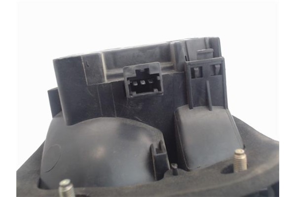 Recambio de piloto porton trasero derecho para honda accord berlina (cc/ce) referencia OEM IAM 23622600  