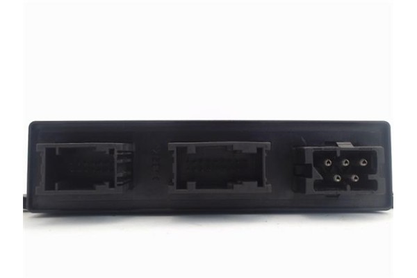 Recambio de centralita cierre puerta delantero izquierda para bmw serie 7 (e32) 5.0 750il automático referencia OEM IAM (6135835