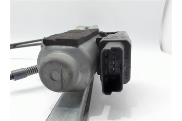 Recambio de mecanismo elevalunas delantero izquierdo para renault megane ii berlina 3p referencia OEM IAM   