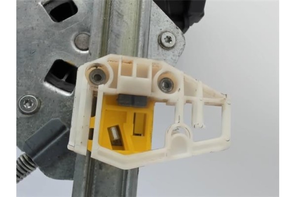 Recambio de mecanismo elevalunas delantero izquierdo para renault megane ii berlina 3p referencia OEM IAM   