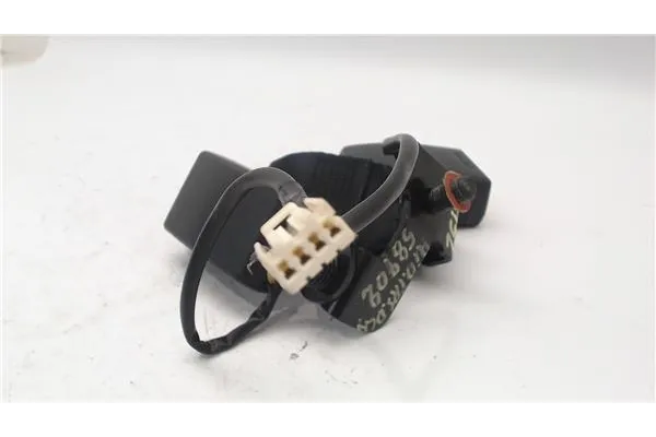 Recambio de anclaje cinturon trasero derecho para kia rio (ub) 1.2 basic referencia OEM IAM 898401W200HU  