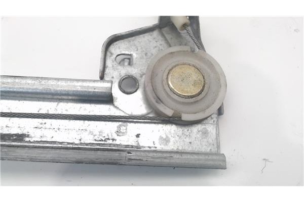 Recambio de mecanismo elevalunas delantero izquierdo para peugeot 307 (s1) referencia OEM IAM 9221K1  