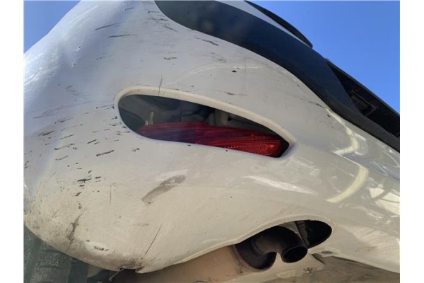 Recambio de paragolpes trasero para fiat punto / grande punto (199) 1.4 referencia OEM IAM 735516621  