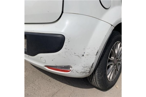 Recambio de paragolpes trasero para fiat punto / grande punto (199) 1.4 referencia OEM IAM 735516621  