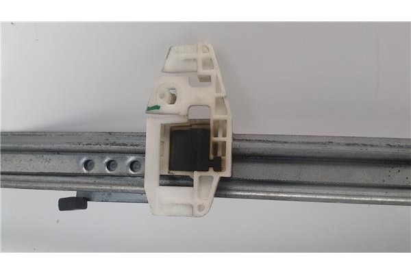 Recambio de mecanismo elevalunas delantero izquierdo para citroen xsara coupe referencia OEM IAM 400594R  