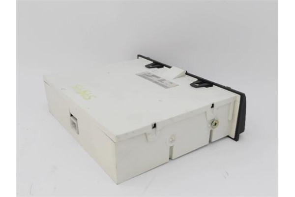 Recambio de display para nissan micra (k12e) 1.2 16v referencia OEM IAM 24856AX607 24856AX609 