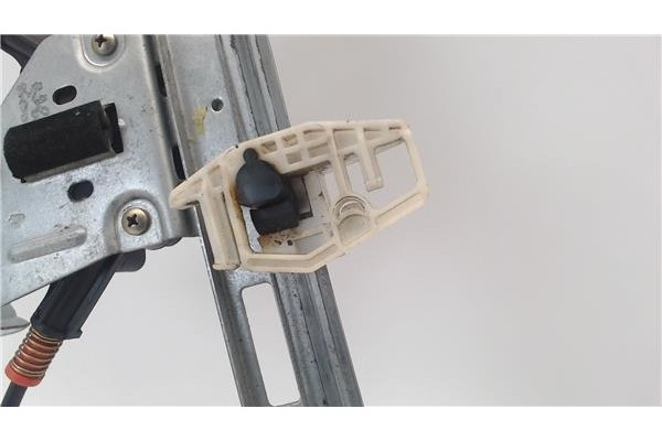 Recambio de mecanismo elevalunas delantero izquierdo para peugeot 206 referencia OEM IAM 9221E4  