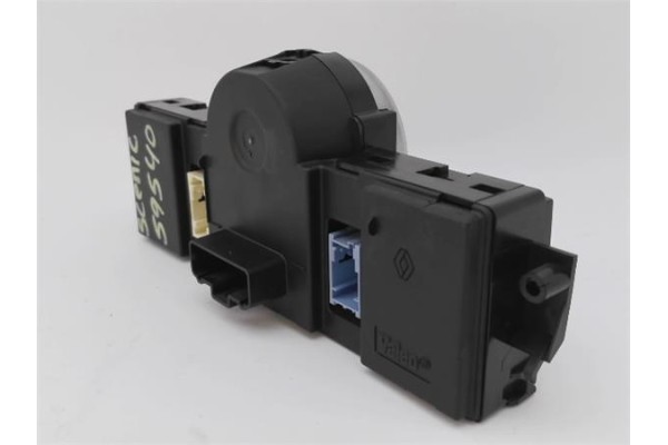 Recambio de mandos climatizador para renault scenic ii (jm) 1.9 dci (jm12, jm0g) referencia OEM IAM 7701208975  