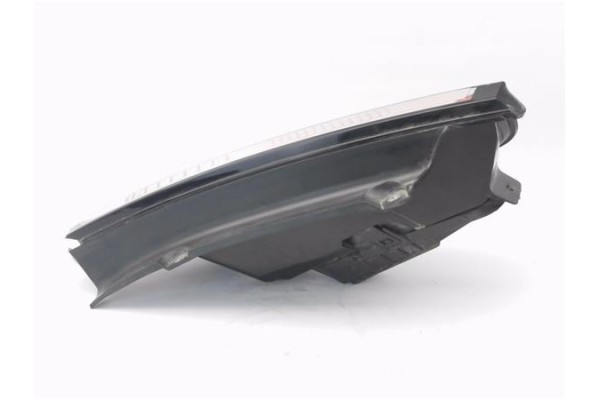 Recambio de piloto trasero izquierdo para fiat punto / grande punto (199) 1.4 referencia OEM IAM 51895399 02040199900010 