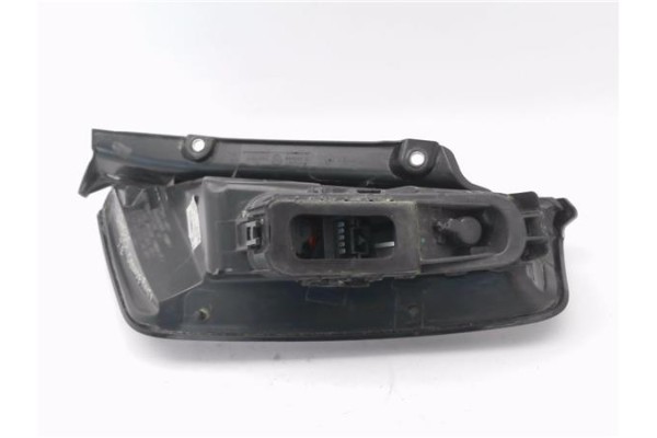 Recambio de piloto trasero izquierdo para fiat punto / grande punto (199) 1.4 referencia OEM IAM 51895399 02040199900010 