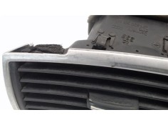Recambio de rejilla entrada de aire para audi a6 avant (4f5) 2.8 fsi referencia OEM IAM 4f1820901d  